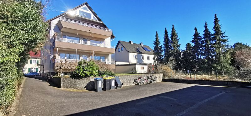 Freistehendes Mehrfamilienhaus mit Garagenhof in BN-Plittersdorf